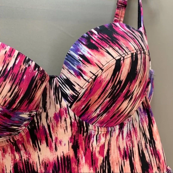 TORRID Mirage print skirted peplum one piece bathing suit, 1X. - Picture 7 of 8